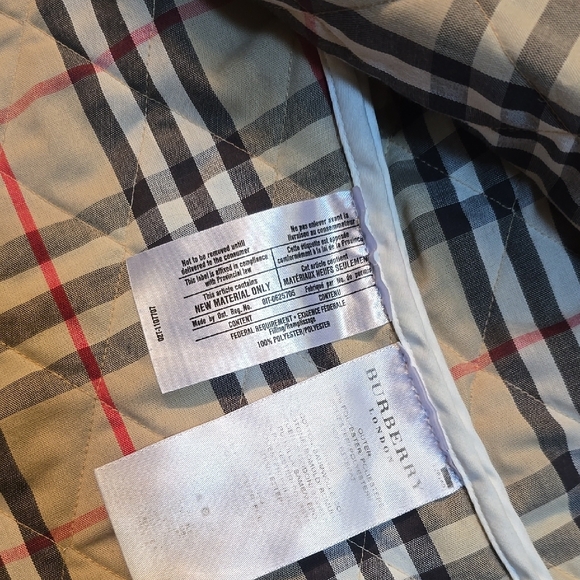 LAST CHANCE SALE 🔥Burberry Beige Quilted Utility Jacket - Picture 2 of 7